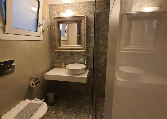 Apartment Paradise *