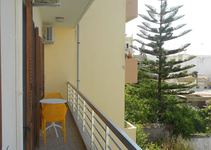 Apartment Paradise *